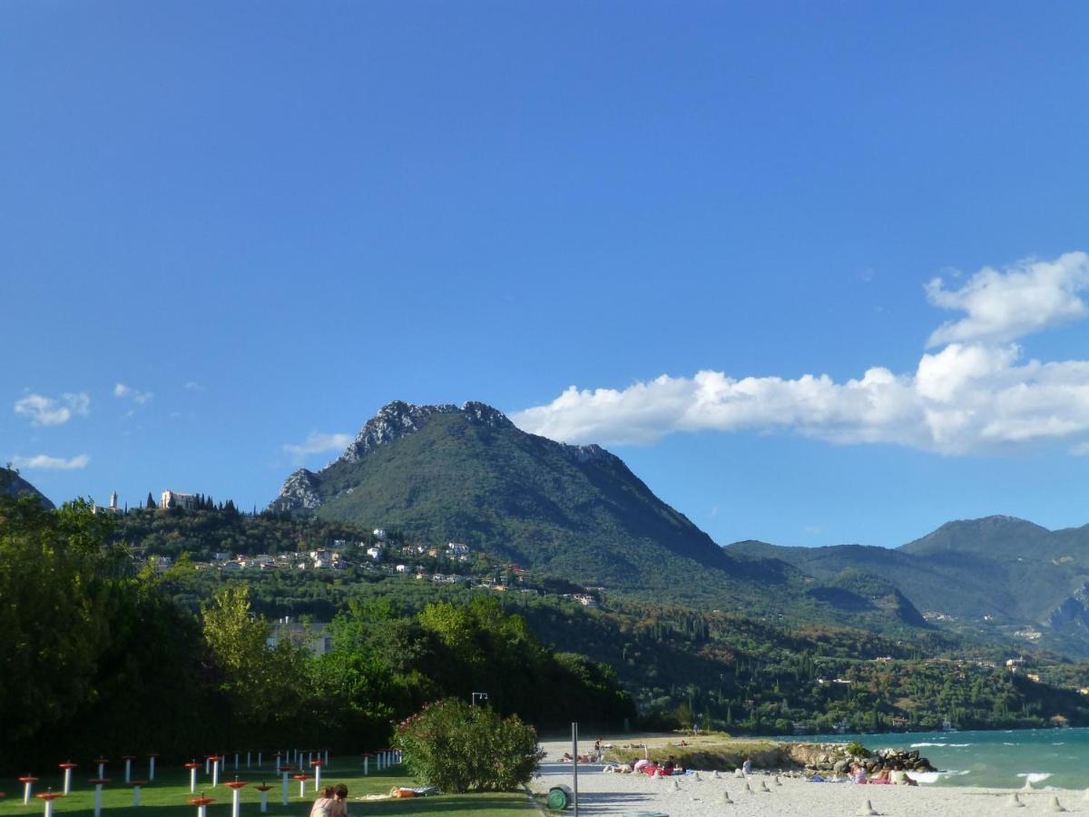 Casa Marsilva - Holiday Apartment With Roof Terrace, Near The Lake Toscolano Maderno Bagian luar foto
